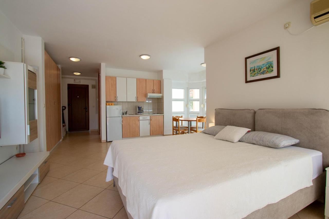 Apartments Matas Sukošan Dış mekan fotoğraf