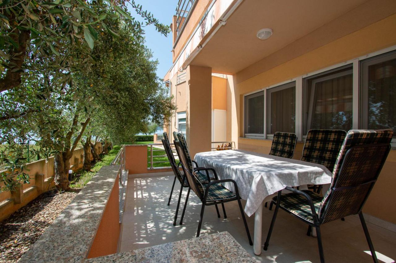 Apartments Matas Sukošan Dış mekan fotoğraf